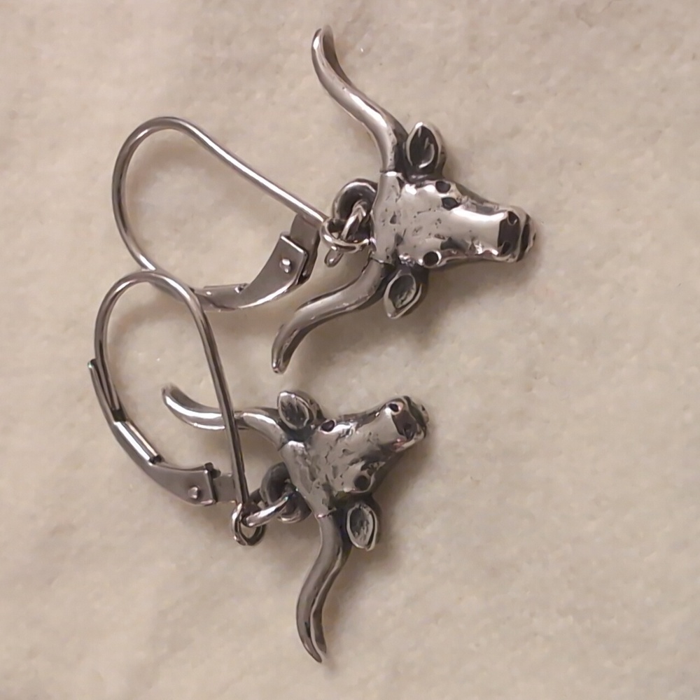 RETIRED James Avery Longhorn Sterling Silver Dangle Earrings